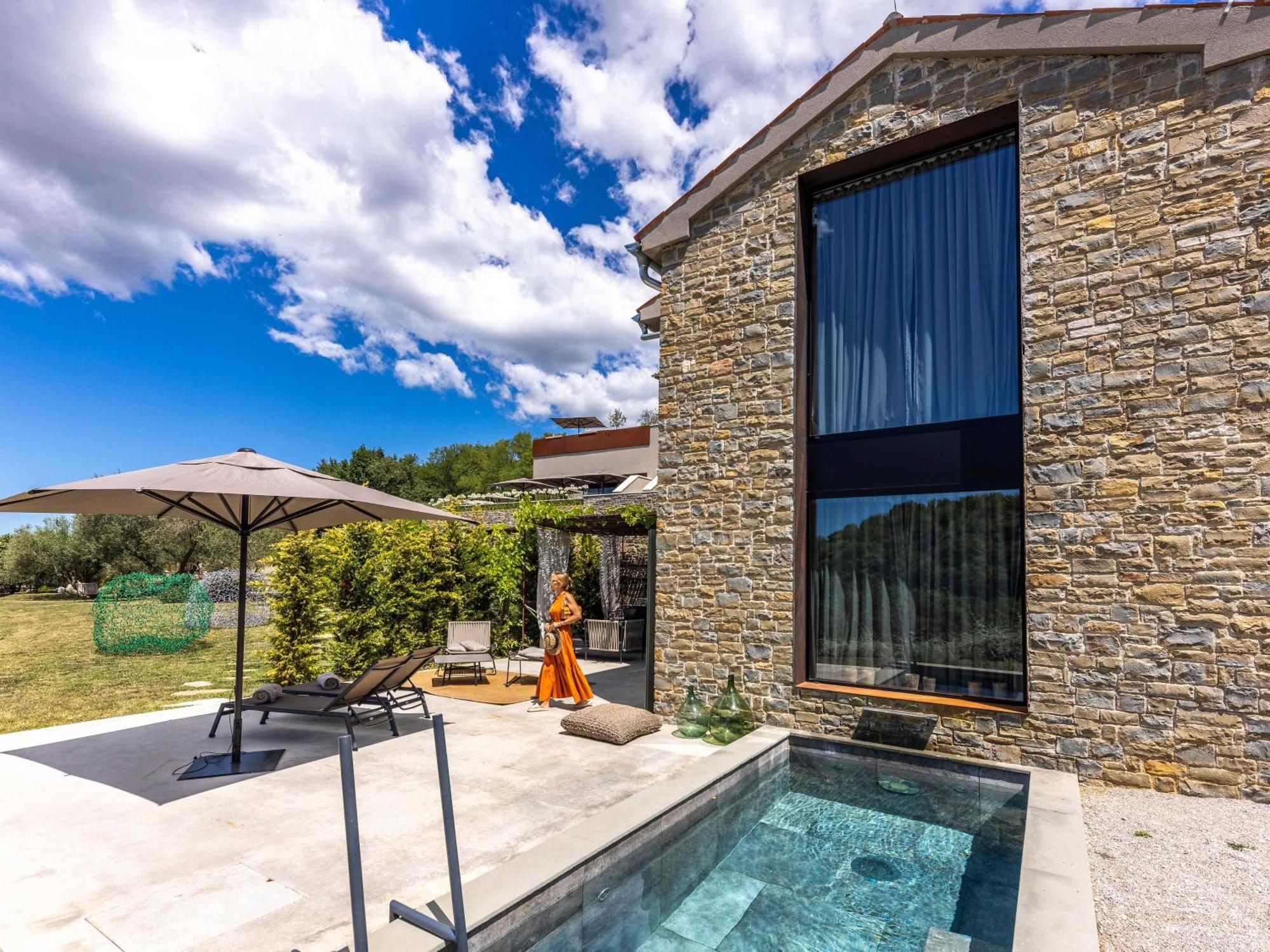 San Canzian Hotel & Residences - Small Luxury Hotels Of The World Buje Kültér fotó