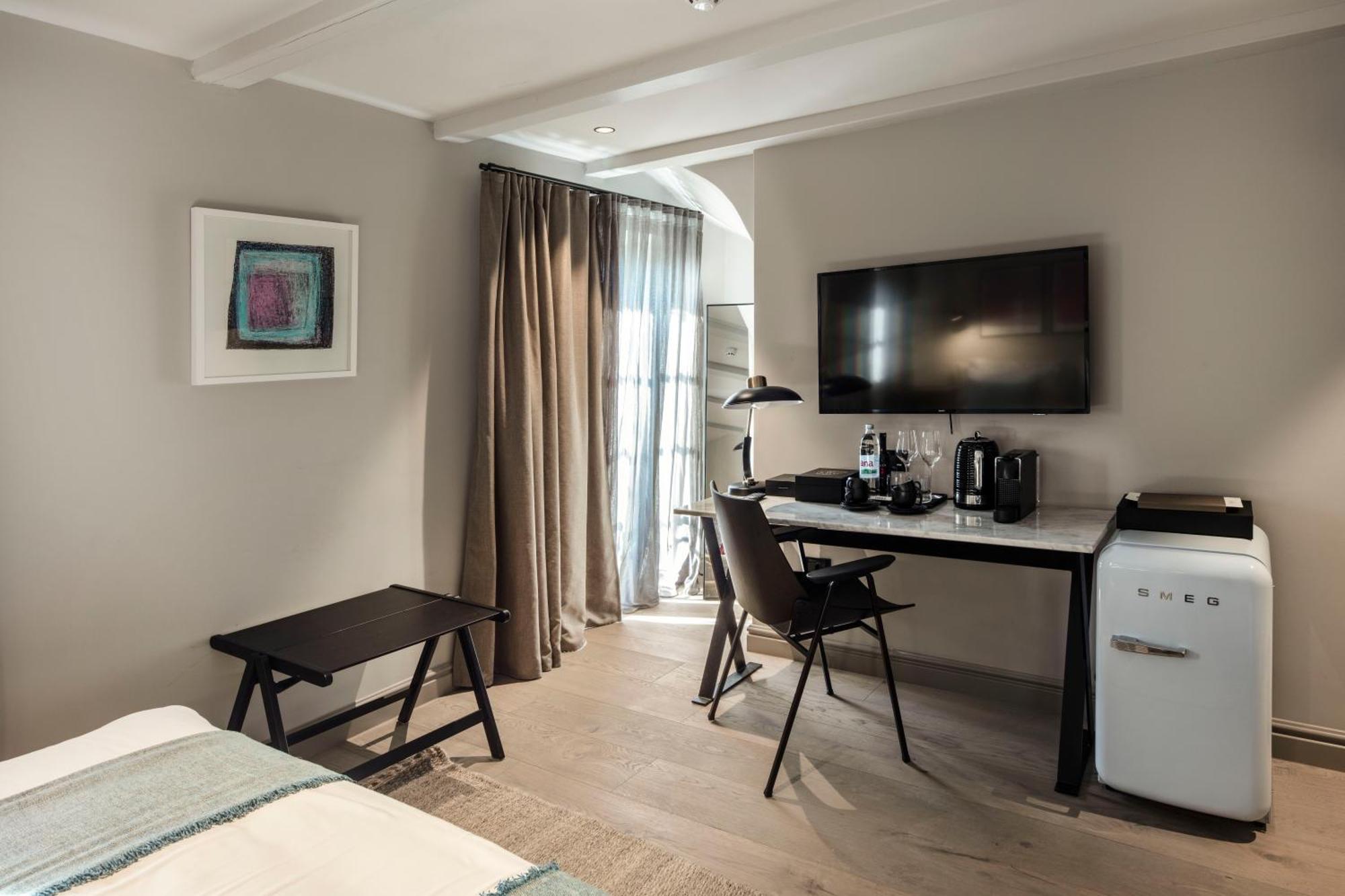 San Canzian Hotel & Residences - Small Luxury Hotels Of The World Buje Szoba fotó