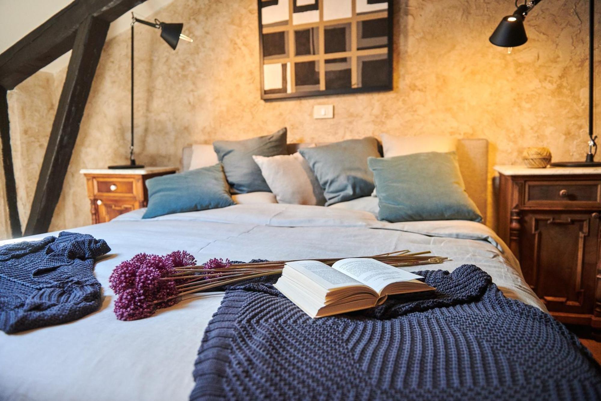 San Canzian Hotel & Residences - Small Luxury Hotels Of The World Buje Szoba fotó