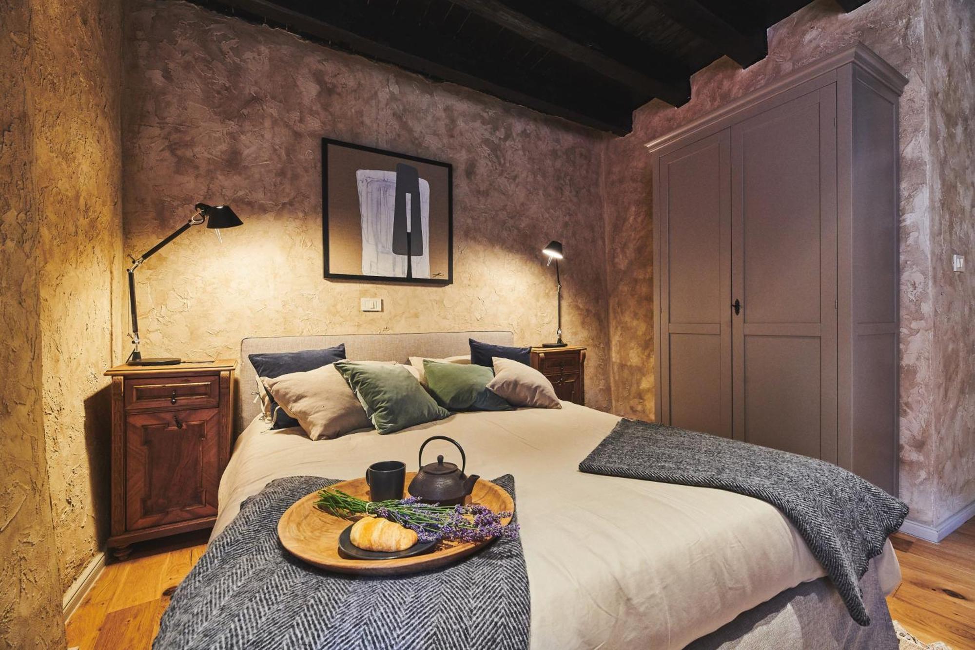 San Canzian Hotel & Residences - Small Luxury Hotels Of The World Buje Szoba fotó