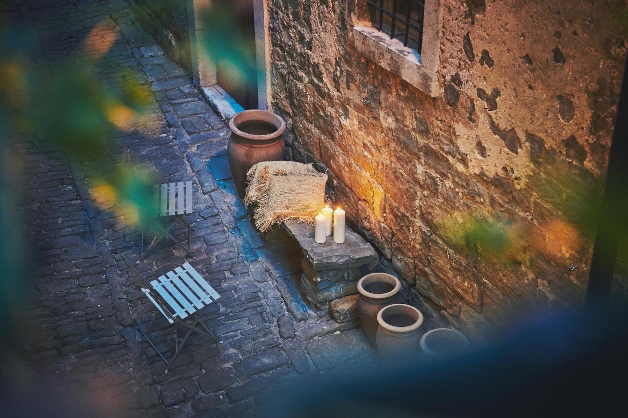 San Canzian Hotel & Residences - Small Luxury Hotels Of The World Buje Szoba fotó